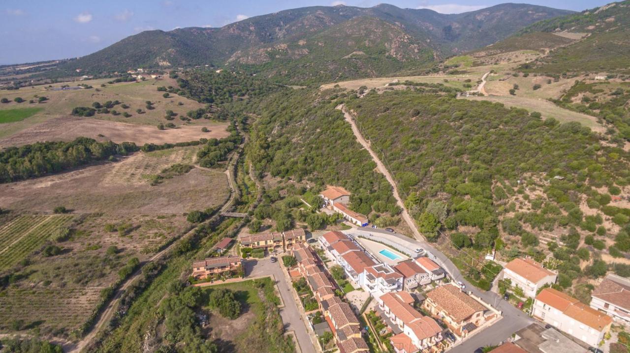 Appartamento Luigi Climatizzato Con Veranda Viddalba Buitenkant foto