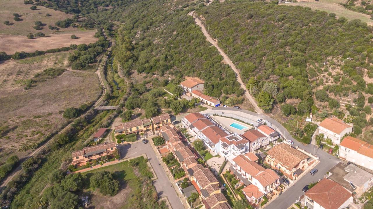 Appartamento Luigi Climatizzato Con Veranda Viddalba Buitenkant foto